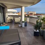 Superbe à 100m De La Avec Piscine Et Vue Mer, T3, Terrasse, Parking Privé - Fr-1-529-136
