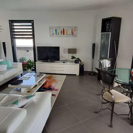 Superbe à 100m De La Avec Piscine Et Vue Mer, T3, Terrasse, Parking Privé - Fr-1-529-136 * Le Barcarès