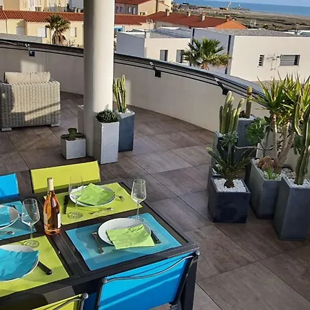 Superbe à 100m De La Avec Piscine Et Vue Mer, T3, Terrasse, Parking Privé - Fr-1-529-136 Appartamento Le Barcarès